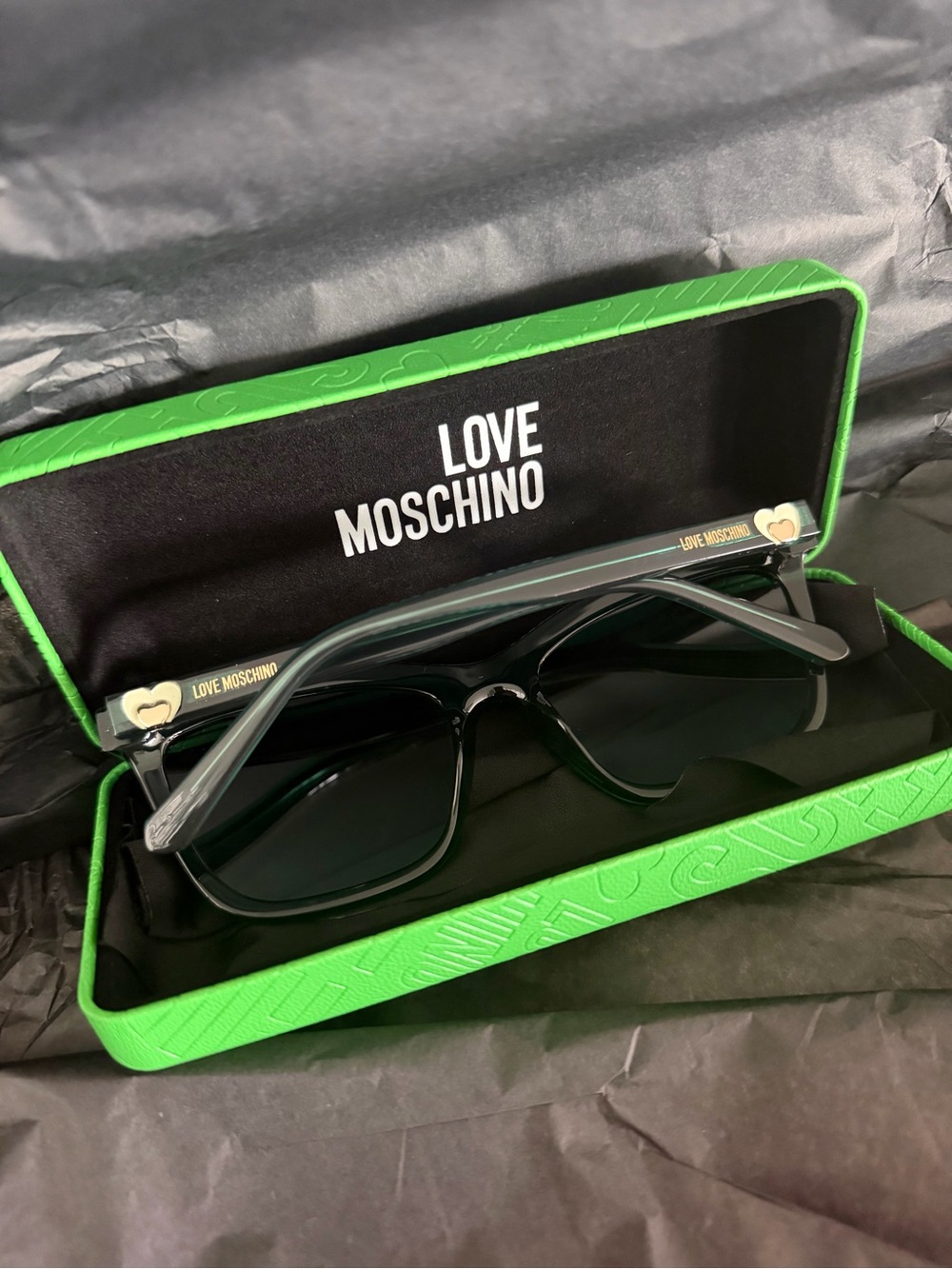 Love Moschino Sunglasses - Picture 4 of 10